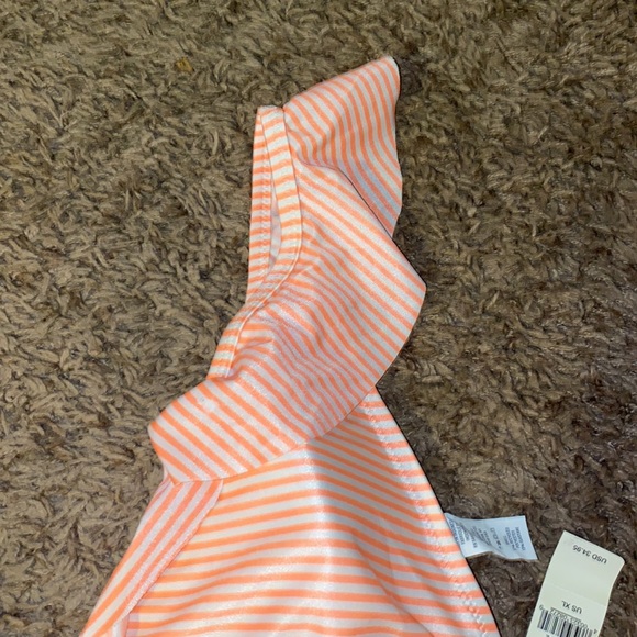 Aerie ruffle longline bikini top - Picture 8 of 10